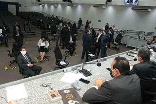 Vereadores reunidos na sessão desta terça-feira (Foto: CMCG/Divulgação)