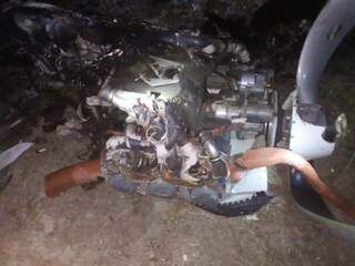 Parte do motor de aeronave que caiu no Chaco Paraguaio (Foto: Última Hora)