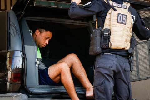 Preso por estupros, homem procurava v&iacute;timas perto de escolas e em redes sociais