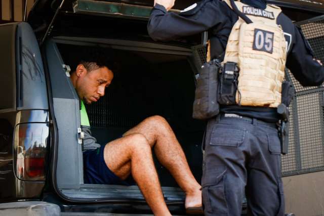 Preso por estupros, homem procurava v&iacute;timas perto de escolas e em redes sociais