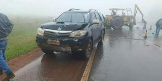 Em meio &agrave; neblina, carreta e 3 carros se envolvem em acidente na BR-463