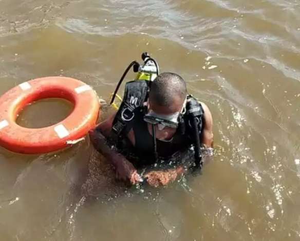 Mulher cai de barco e desaparece no Rio Paraguai