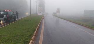 Neblina atrapalhou motoristas na rodovia (Foto: Divulgação/Ponta Porã)