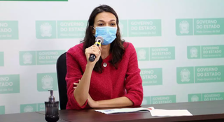 A infectologista Mariana Croda alerta que assistimos à ascensão da curva de novos casos de covid-19. (Foto: Chico Ribeiro/Governo MS)