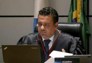 TJMS manda concessionária pagar R$ 5 mil para cliente que teve calçada perfurada TJMS manda concessionária pagar R$ 5 mil para cliente que teve calçada perfurada