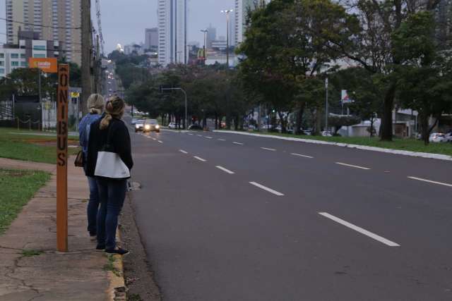 Campo-grandense aproveita friozinho, que deve durar todo fim de semana