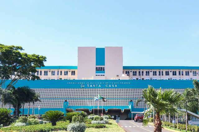 Esfaqueado ap&oacute;s ter casa invadida, homem foge de hospital durante a madrugada 