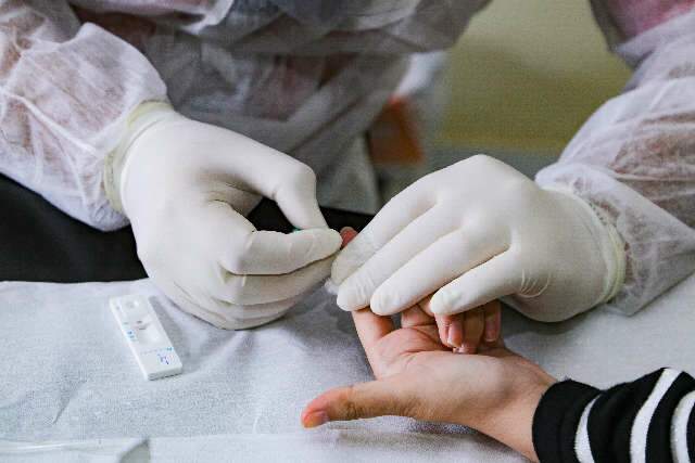 Governo Federal anuncia parceria para produzir vacina contra covid-19