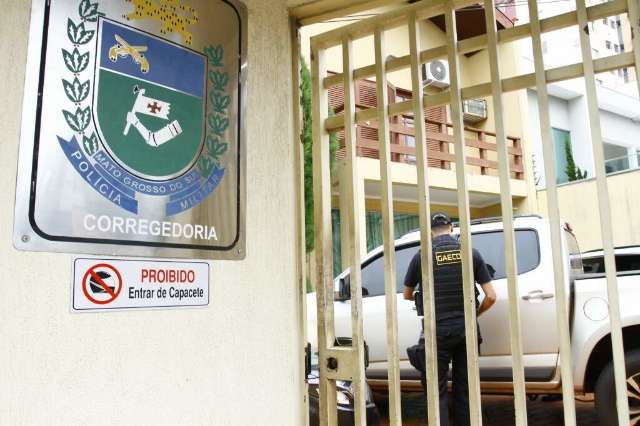 Depois de festinha, tenente desacata colegas e &eacute; levado para Pres&iacute;dio Militar