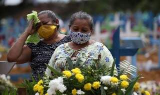 Governo faz corre&ccedil;&atilde;o e 1&ordf; morte por covid-19 no Brasil ocorreu 4 dias antes