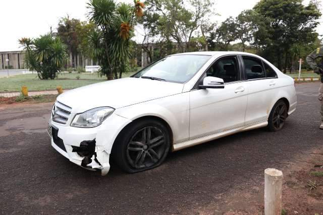 Ap&oacute;s pol&iacute;cia constatar embriaguez, pai paga fian&ccedil;a de rapaz que bateu Mercedes