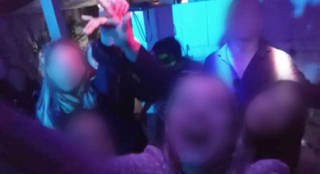 Pol&iacute;cia investiga festa clandestina com participa&ccedil;&atilde;o de servidores de hospital 