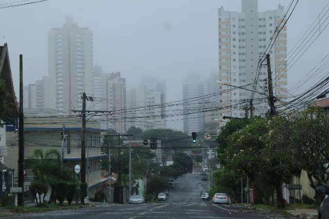 Com previs&atilde;o de frio mais intenso na semana, veja como doar agasalhos