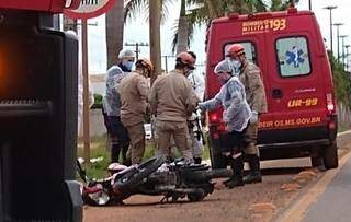 Motociclista morre ap&oacute;s colidir em carreta ao fazer contorno na BR-262