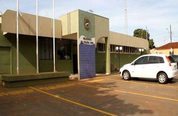 Motorista morre ap&oacute;s invadir pista e bater de frente com carreta na MS-444