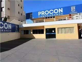 Fachada do prédio do Procon municipal (Foto: Arquivo/Campo Grande News)