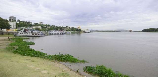 Rio Paraguai j&aacute; registra o menor n&iacute;vel dos &uacute;ltimos 8 anos em Lad&aacute;rio