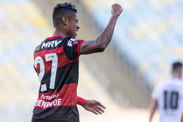 Bruno Henrique marca duas vezes e leva Flamengo a final da Taça Rio