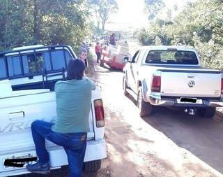 Fila de veículos que se formou no local. (Foto: Rio Pardo News) 