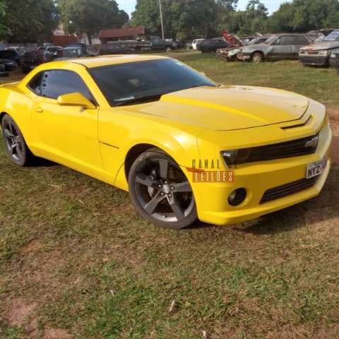 Camaro amarelo apreendido em a&ccedil;&atilde;o contra tr&aacute;fico &eacute; vendido a R$ 88 mil em leil&atilde;o