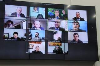 Deputados durante votação de projeto em videoconferência (Foto: Divulgação - ALMS)