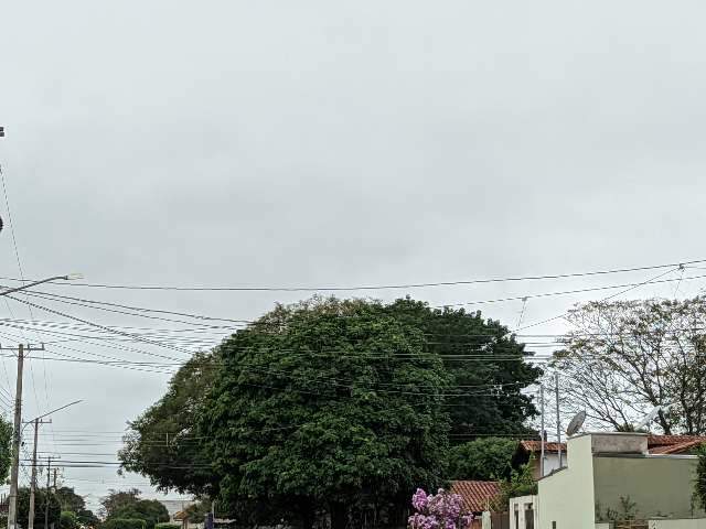 Duas cidades tiveram temperatura abaixo de 10 e frio aumenta amanh&atilde;