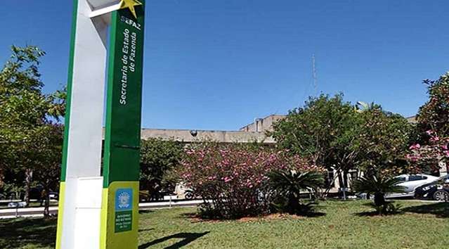 Preg&atilde;o vencido por empresa proibida de licitar est&aacute; suspenso, informa governo