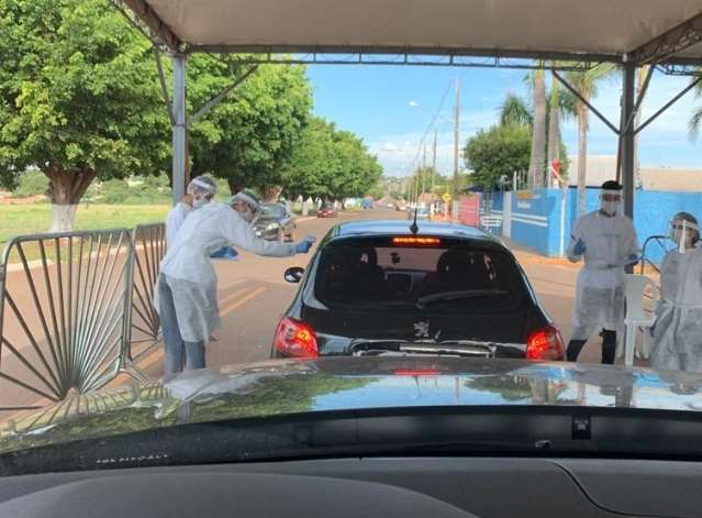 Prefeitura bloqueia 7 entradas de munic&iacute;pio para conter coronav&iacute;rus