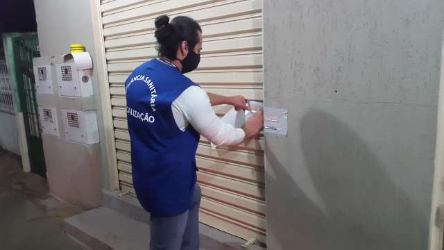 &ldquo;Batida&rdquo; da Vigil&acirc;ncia Sanit&aacute;ria fecha 4 com&eacute;rcios em hor&aacute;rio proibido