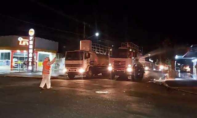 Rua Ana Lu&iacute;sa de Souza passa por desinfec&ccedil;&atilde;o contra o novo coronav&iacute;rus 