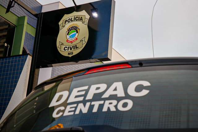 Mulher morre e homem fica ferido em colis&atilde;o seguida de capotagem no Cabre&uacute;va 