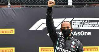 Hamilton vence GP da Est&iacute;ria, mas lideran&ccedil;a do mundial ainda &eacute; de Bottas