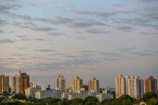 Vista do Jardim Seminário, em Campo Grande, na manhã deste domingo. (Foto: Marcos Maluf)