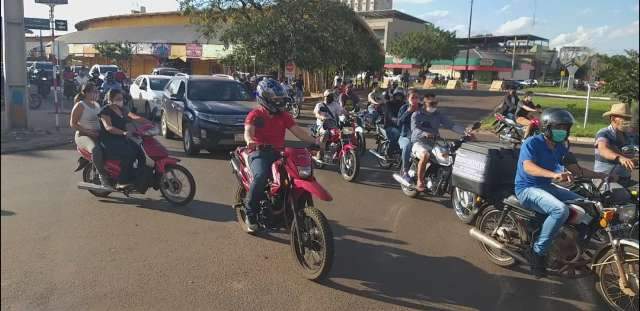 Em crise, comerciantes paraguaios protestam para cobrar ajuda do governo