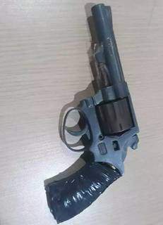 Arma que menino de 6 anos tentou se livrar (Foto/Divulgação)