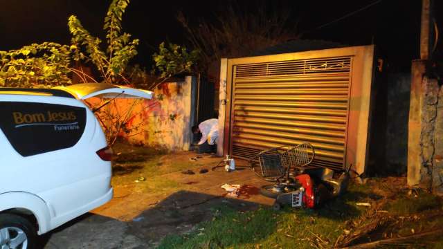 Morre menina baleada na cabe&ccedil;a por homem que se matou em altar
