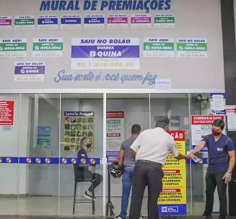 Lotéricas e bancos só podem abrir para pagar auxílio emergencial
