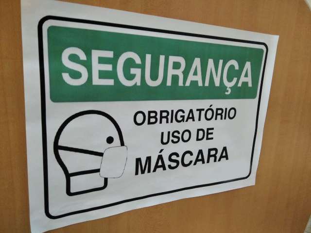 Aplicada em outras capitais, prefeitura resiste a multar quem n&atilde;o usa m&aacute;scara