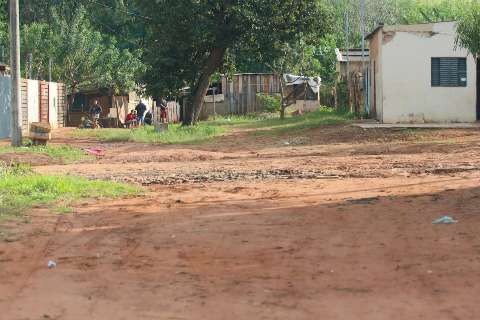 Atiradores matam "Dan Dan" em frente a barraco de favela na madrugada