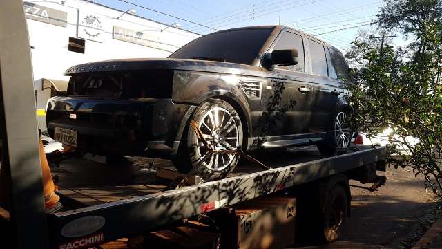 PF apreende Range Rover avaliado em R$ 150 mil que era de fac&ccedil;&atilde;o