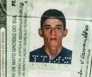 Marcos André Vilalba Carvalho, assassino confesso da vizinha, Carla Magalhães (Foto: Direto das Ruas)