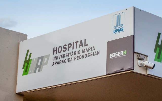 Após surtos de covid-19 em 5 setores, HU vai contratar laboratório para exames