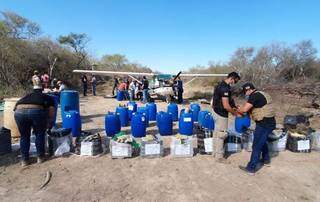 Traficantes s&atilde;o presos com 425 quilos de coca&iacute;na e aeronave na fronteira 