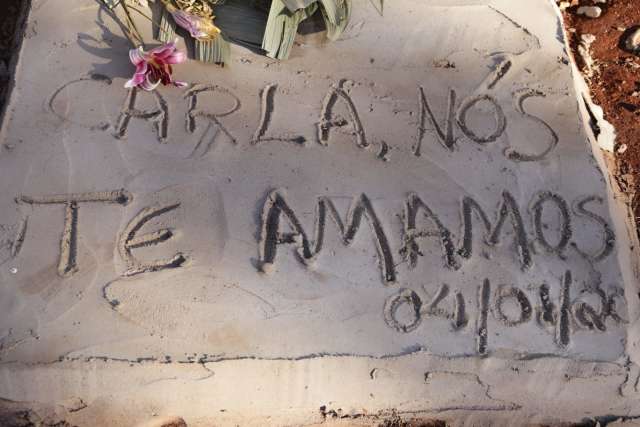 Carla n&atilde;o teve paz nem depois de morta: assassino violou corpo em banheiro