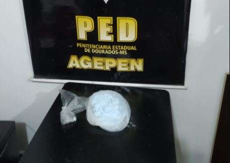 Flagrado ao levar coca&iacute;na para detento, advogado continua preso por tr&aacute;fico 