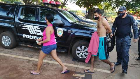 Opera&ccedil;&atilde;o policial prende 4 e descobre esconderijo de traficantes