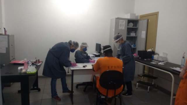 Ap&oacute;s 41 casos positivos, Agepen faz testagem em massa no pres&iacute;dio 