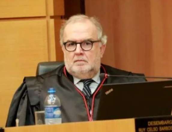 Ap&oacute;s um m&ecirc;s na pris&atilde;o, policial civil acusado de integrar mil&iacute;cias &eacute; liberado