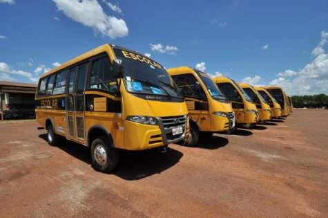 Proposta garante &ldquo;pagamento m&iacute;nimo&rdquo; ao setor do transporte escolar