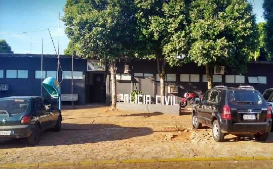 Condutor embriagado &eacute; preso ap&oacute;s persegui&ccedil;&atilde;o a tiros e colis&atilde;o em muro